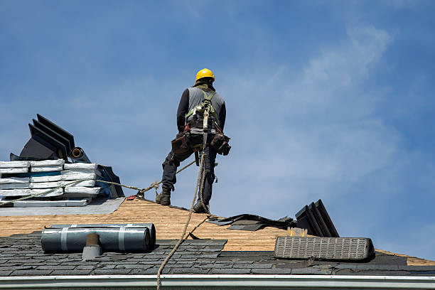 Professional Roofing technician working in Smith, NV